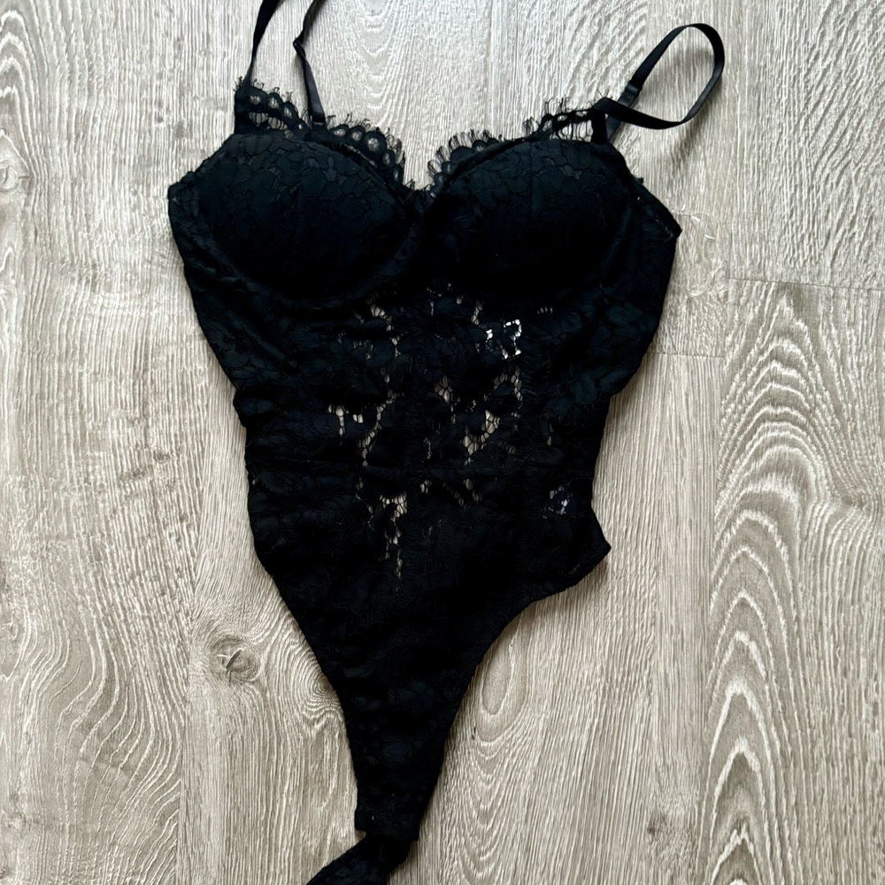 Y2K Black Lace Bodysuit w Underwire – Fashion Nova